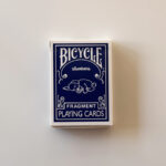 BICYCLE × FRAGMENT GINZAのトランプカード（ネイビー稲妻ロゴ／箱正面）